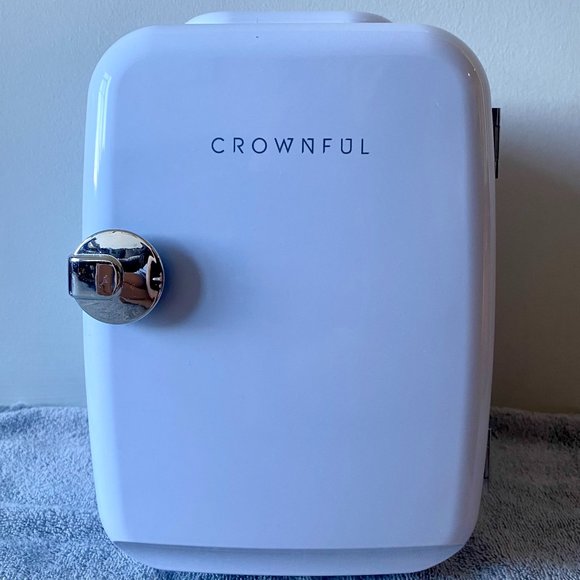 Crownful Mini Fridge - Picture 1 of 5